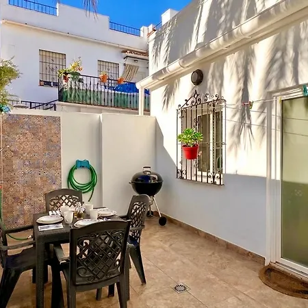 Chalet Quiet 3-bedroom House Near Town Hall & Centre Torremolinos
